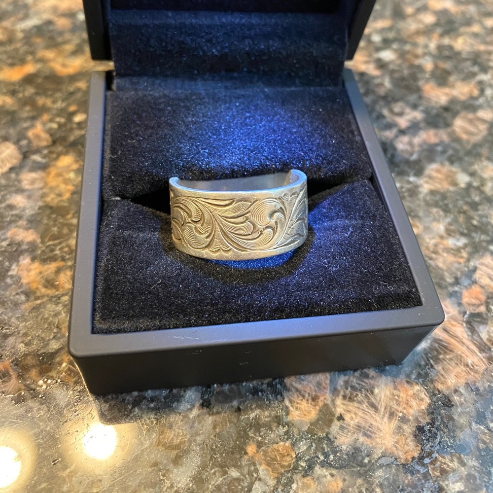 Men’s Sterling Engraved Western wedding band. Sz 12. Brand new!